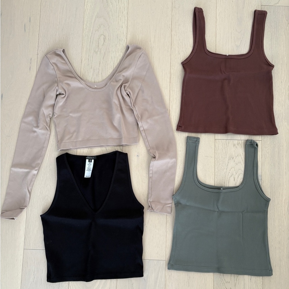 Multiple dynamite small tops